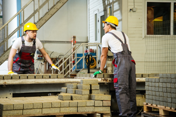האם אמפתיה היא חולשה ניהולית או כוח תחרותי?